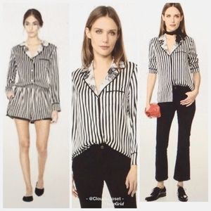 ALICE + OLIVIA ROBBIN BLACK AND WHITE STRIPED SILK BUTTON DOWN PAJAMA STYLE TOP